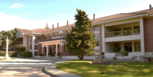 Aquinas American School (AAS)